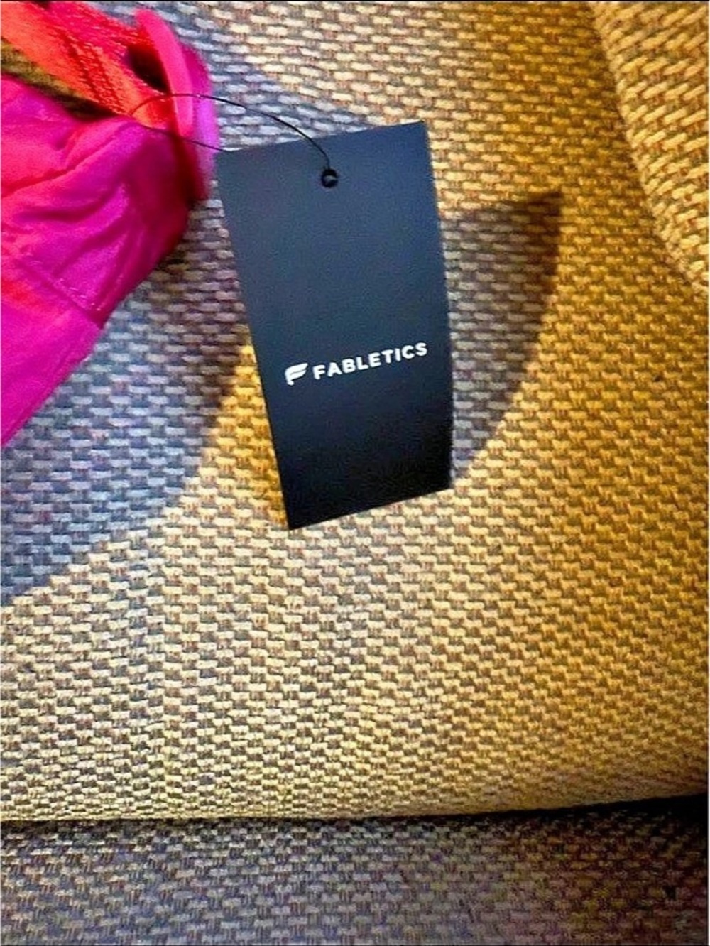 Fabletics The Essential Puffer Belt Bag Pink - Picture 3 of 3